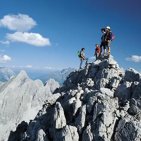 Bacherhof בית הארחה