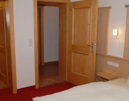 Pensionat Bacherhof Sankt Anton am Arlberg