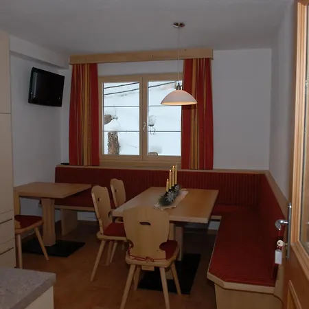 Pensionat Bacherhof Sankt Anton am Arlberg